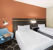 La Quinta Inn & Suites by Wyndham Olathe hotel detail image 4