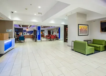 Holiday Inn Express & Suites Olathe South by IHG hotel thumbnail 3