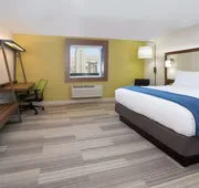 Holiday Inn Express & Suites Olathe South by IHG hotel detail image 5