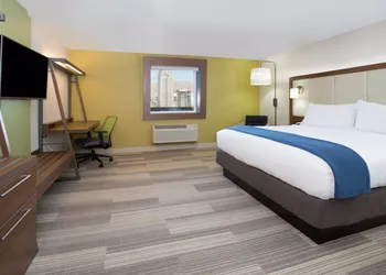 Holiday Inn Express & Suites Olathe South by IHG hotel thumbnail 5
