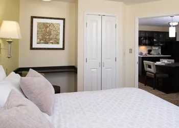 Candlewood Suites Olathe by IHG hotel thumbnail 4