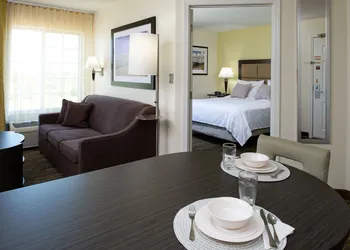 Candlewood Suites Olathe by IHG hotel thumbnail 8