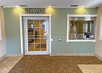 Roadstar Hotel Zephyrhills hotel thumbnail 3