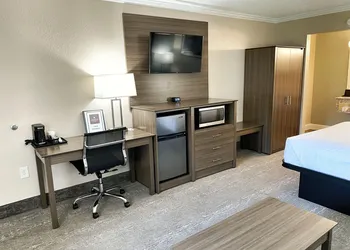 Roadstar Hotel Zephyrhills hotel thumbnail 8