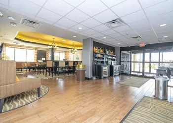 Hampton Inn Spring Hill hotel thumbnail 3
