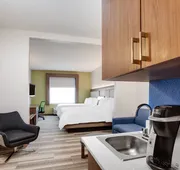 Holiday Inn Express Hotel & Suites Clewiston by IHG hotel detail image 7
