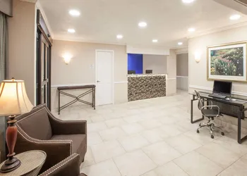 Baymont by Wyndham Texarkana hotel thumbnail 3