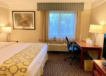 Baymont by Wyndham Texarkana hotel thumbnail 6