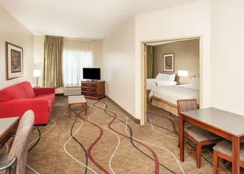 Hawthorn Extended Stay by Wyndham Bloomington hotel thumbnail 4