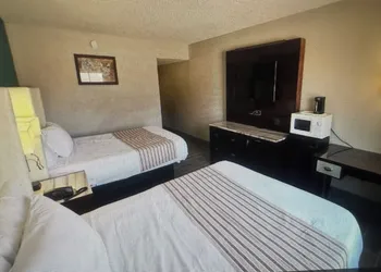 Rodeway Inn Bloomington - Normal West hotel thumbnail 7