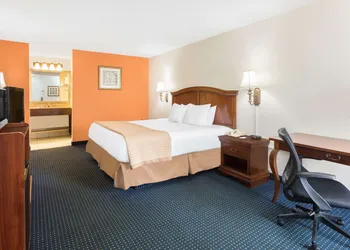 Baymont by Wyndham Rocky Mount I-95 hotel thumbnail 3