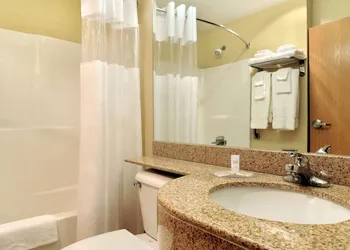 Microtel Inn & Suites Huntsville hotel thumbnail 5