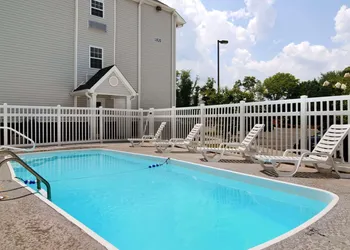 Microtel Inn & Suites Huntsville hotel thumbnail 6