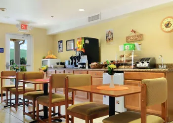 Microtel Inn & Suites Huntsville hotel thumbnail 7