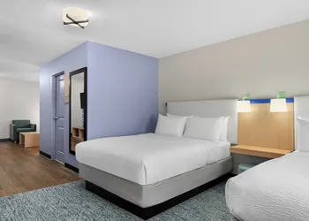 Garner Hotel Madison Huntsville Airport by IHG hotel thumbnail 3