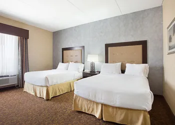 Holiday Inn Express Hotel & Suites BYRAM by IHG hotel thumbnail 4