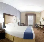 Holiday Inn Express Hotel & Suites BYRAM by IHG hotel detail image 7
