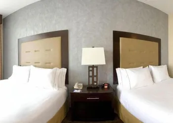 Holiday Inn Express Hotel & Suites BYRAM by IHG hotel thumbnail 8