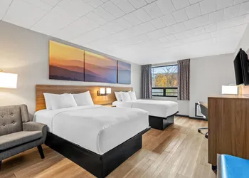 Days Inn by Wyndham Liberty/Monticello hotel thumbnail 8