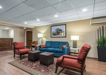 Comfort Inn Saugerties hotel thumbnail 3