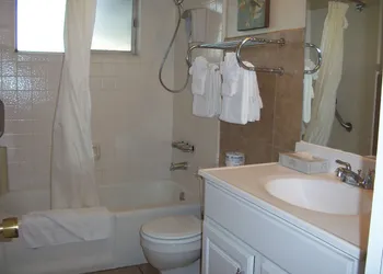 Inn at Deep Canyon hotel thumbnail 6