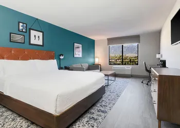 Four Points by Sheraton Ontario-Rancho Cucamonga hotel thumbnail 6
