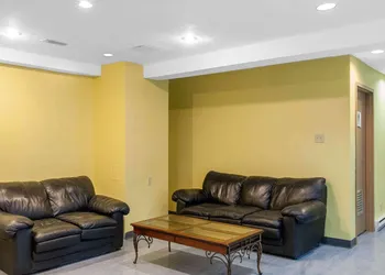 Quality Hotel & Suites hotel thumbnail 5