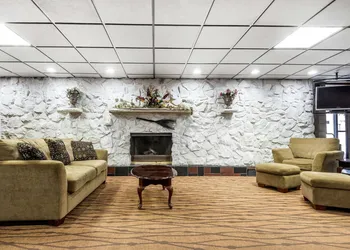 Quality Inn & Suites Binghamton Vestal hotel thumbnail 3