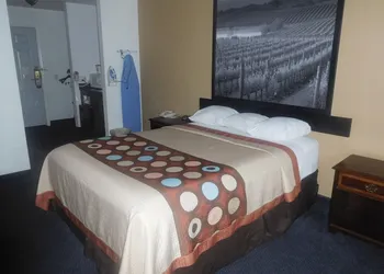 Super 8 by Wyndham Oroville hotel thumbnail 7
