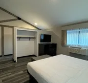 Days Inn & Suites by Wyndham Port Huron hotel detail image 7