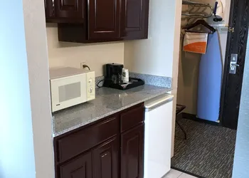Comfort Inn Port Huron hotel thumbnail 6