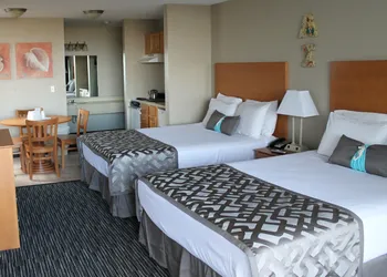 Beachside Motel hotel thumbnail 3