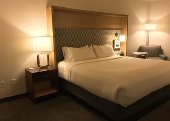 Holiday Inn & Suites McKinney - N Allen by IHG hotel thumbnail 4