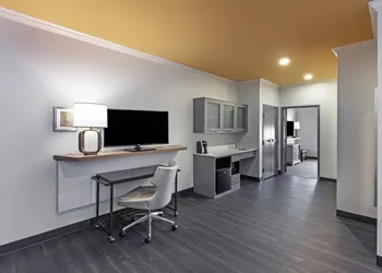 Holiday Inn & Suites McKinney - N Allen by IHG hotel thumbnail 5