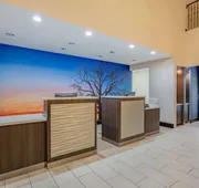 La Quinta Inn & Suites by Wyndham McKinney hotel detail image 4
