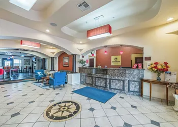Clarion Inn & Suites Weatherford South hotel thumbnail 2