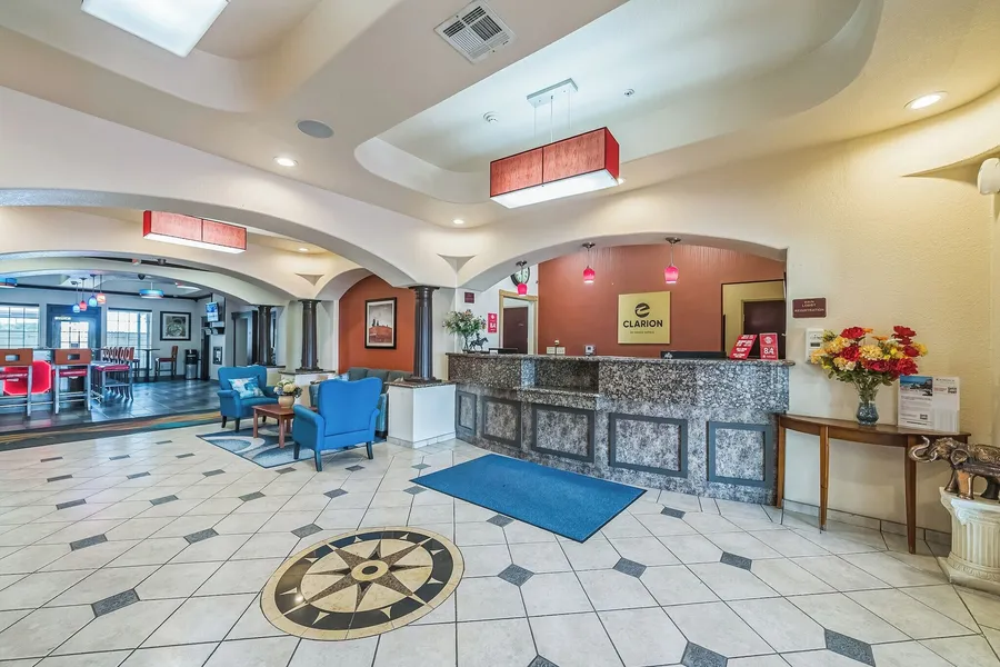 Clarion Inn & Suites Weatherford South hotel detail image 2