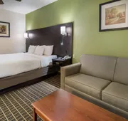 Clarion Inn & Suites Weatherford South hotel detail image 3