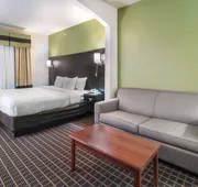 Clarion Inn & Suites Weatherford South hotel detail image 4