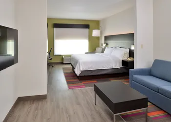 Holiday Inn Express Hotel & Suites Royse City by IHG hotel thumbnail 8