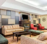 La Quinta Inn & Suites by Wyndham Ennis hotel detail image 3