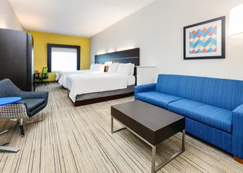 Holiday Inn Express Hotel & Suites Cleburne by IHG hotel thumbnail 4
