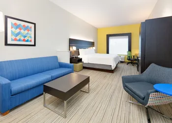 Holiday Inn Express Hotel & Suites Cleburne by IHG hotel thumbnail 5