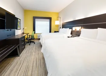 Holiday Inn Express Hotel & Suites Cleburne by IHG hotel thumbnail 8