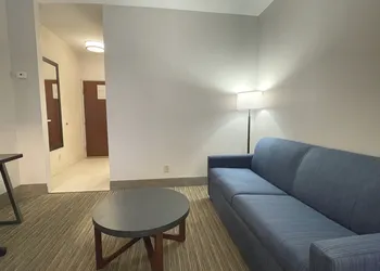 Holiday Inn Express Hotel & Suites Decatur by IHG hotel thumbnail 7
