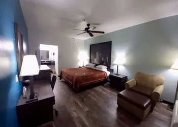 Super 8 by Wyndham Forney/East Dallas hotel thumbnail 6