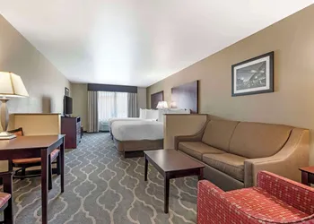Best Western Plus Burleson Inn & Suites hotel thumbnail 4