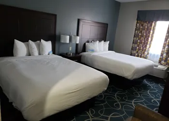 Days Inn & Suites by Wyndham Cleburne TX hotel thumbnail 6