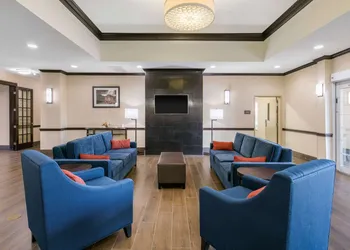 Comfort Inn & Suites Cedar Hill Duncanville hotel thumbnail 2