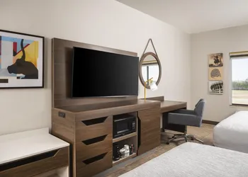 Hampton Inn & Suites Mansfield hotel thumbnail 6